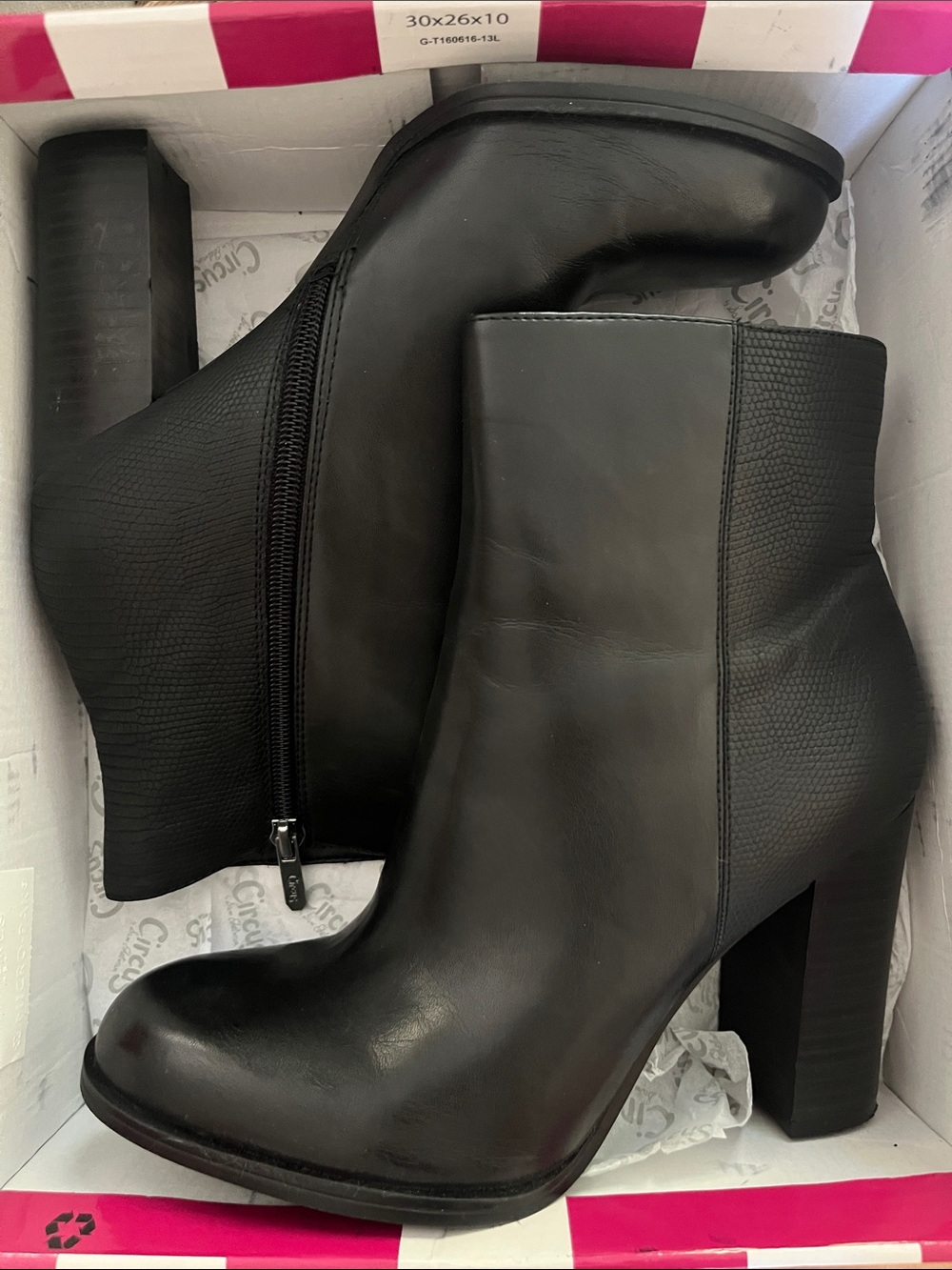 NWT Circus By Sam Edelman "Rollins" Ankle Booties stack 4” round toe black, Sz 8